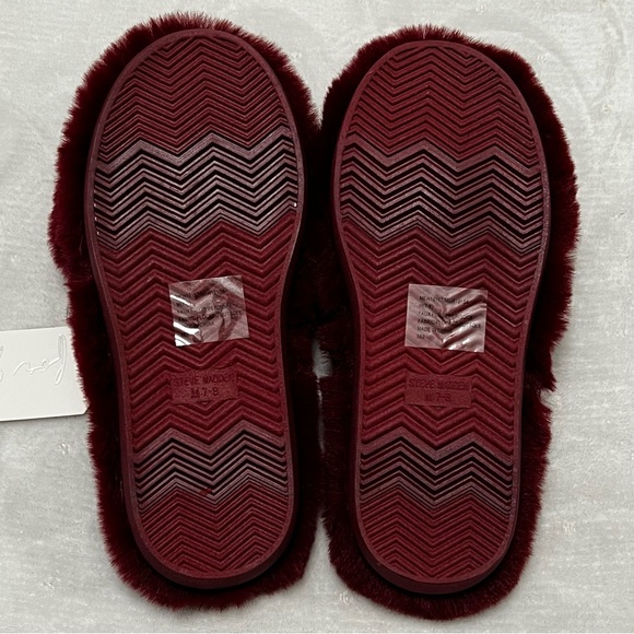 Steve Madden Fur Slip On - Picture 11 of 11